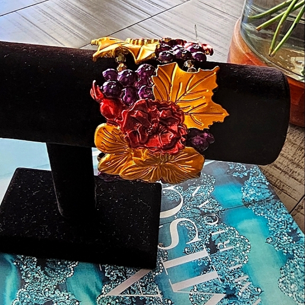 SJ Aurora Stretch Bangle